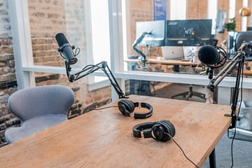 Estúdio para gravação de Podcast - conteúdo em áudio.